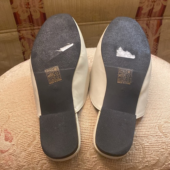 CREAM SLIDES - Picture 4 of 5